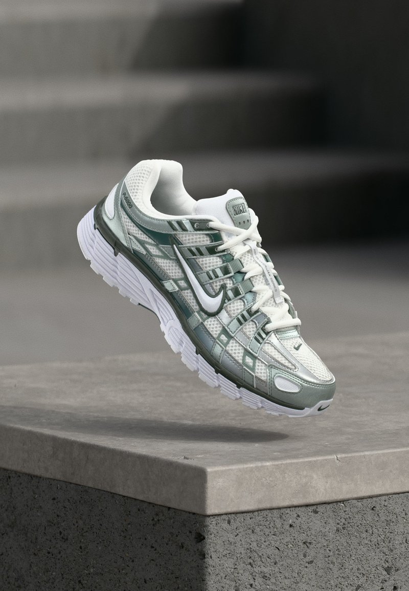 P 6000 SE white/mica green/camo green/chrome/white