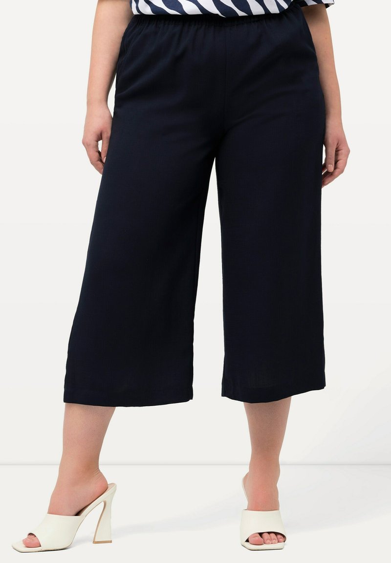 Ulla Popken WIDE ELASTIC WAIST - Short - navy blue