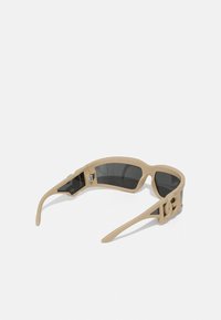 Selezionato, rubberized beige/dark grey