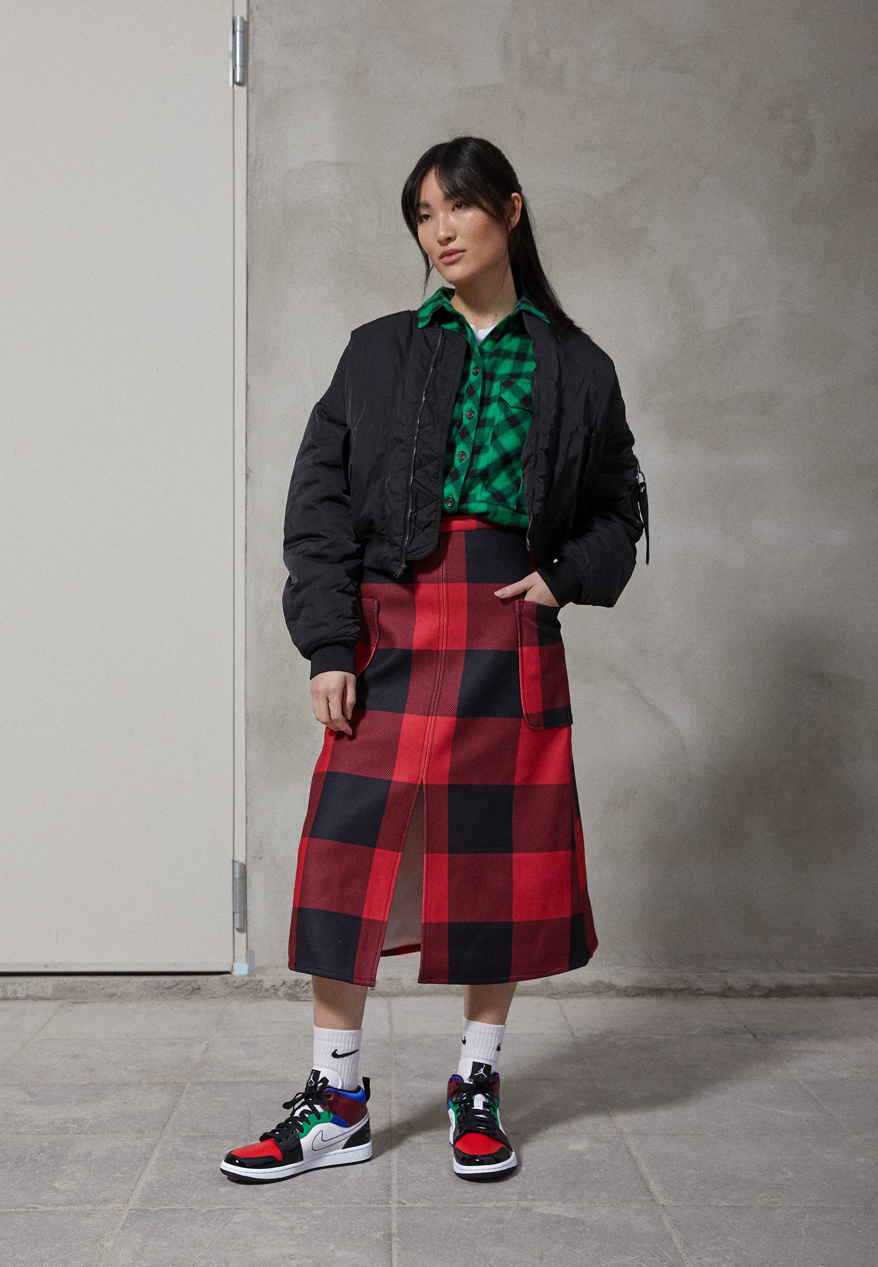 Air Jordan 1 Mid Black Dark Beetroot - Vinted