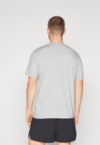Champion CREWNECK - Camiseta estampada - grey