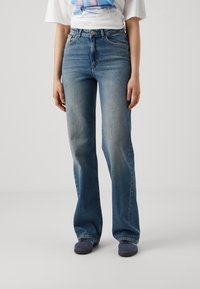 ONLY Tall - ONLJUICY WIDE - Wide leg - medium blue denim Miniatuurafbeelding 1