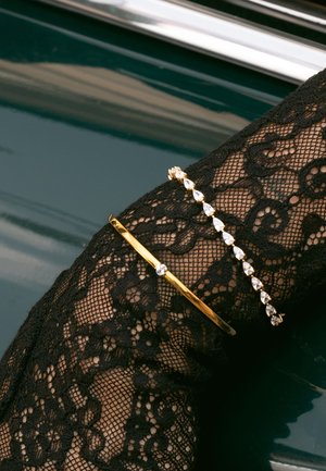 Mockberg, KENZA ZINA BRACELET - Armband - gold-coloured