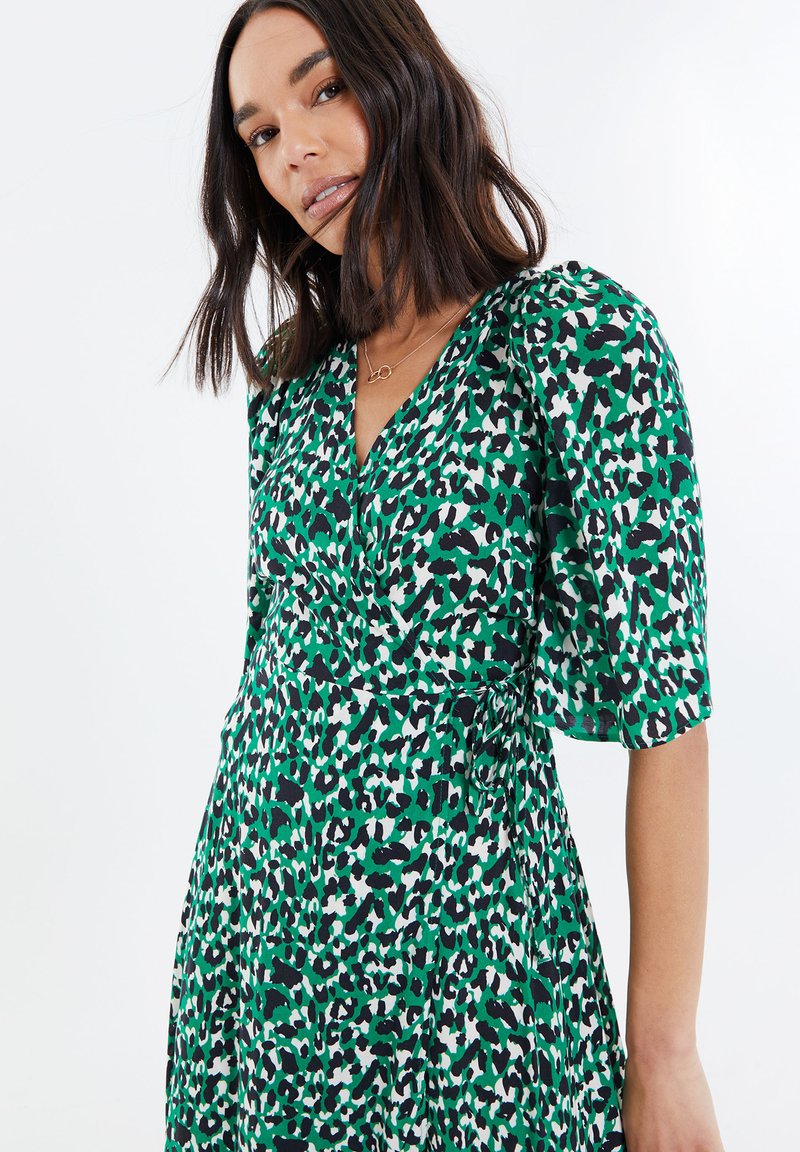 Threadbare SODA WRAP - Day dress - green leoapard/green - Zalando