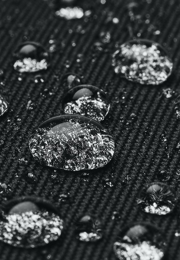 ESSENTIAL - Rucksack2