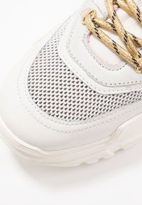 MOA - Master of Arts Sneakers - white