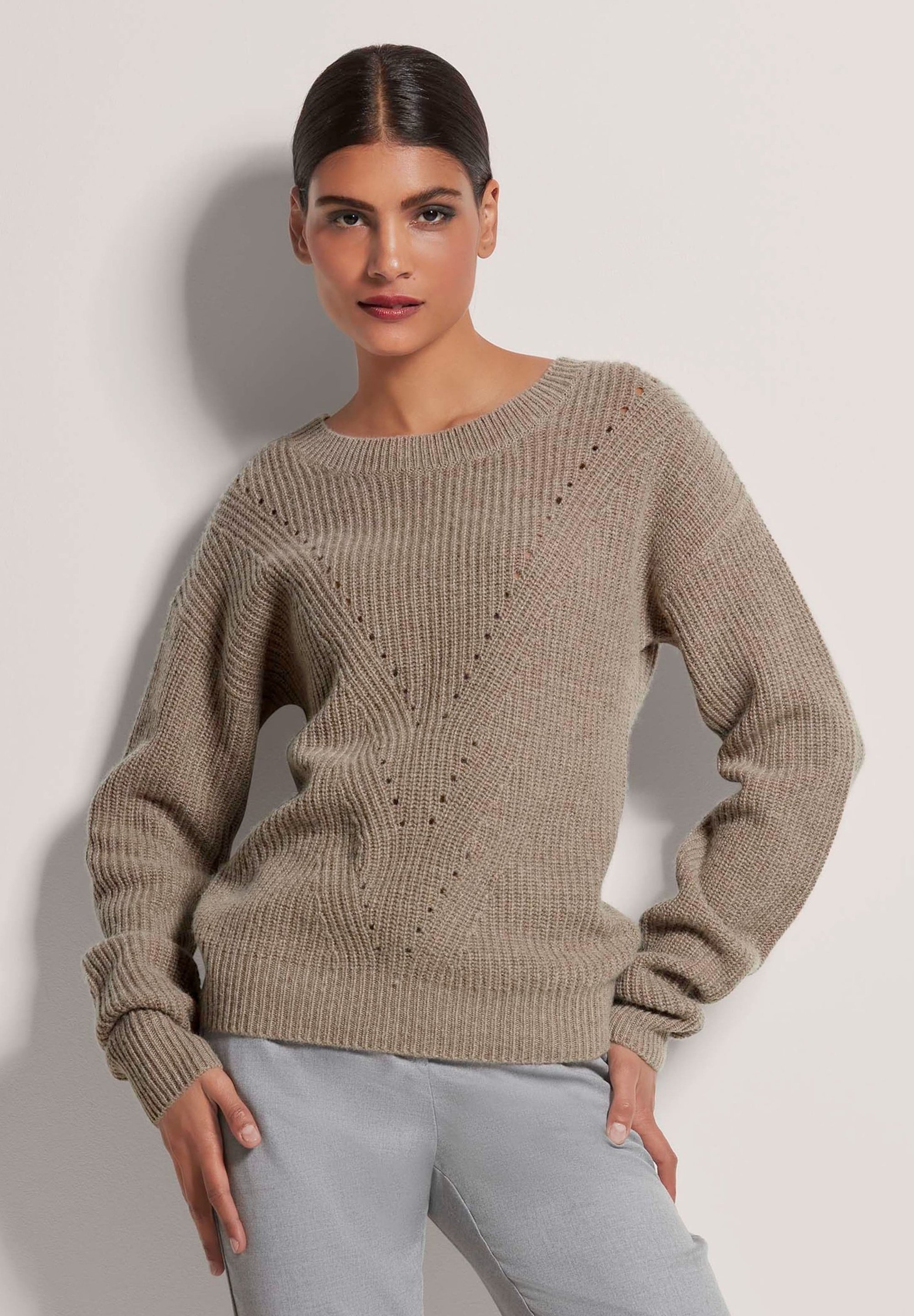 MADELEINE RUNDHALS Strickpullover silver gray wool white