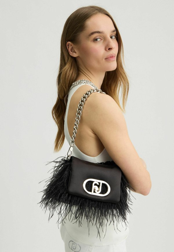 WITH FEATHERED DETAILING - Umhängetasche