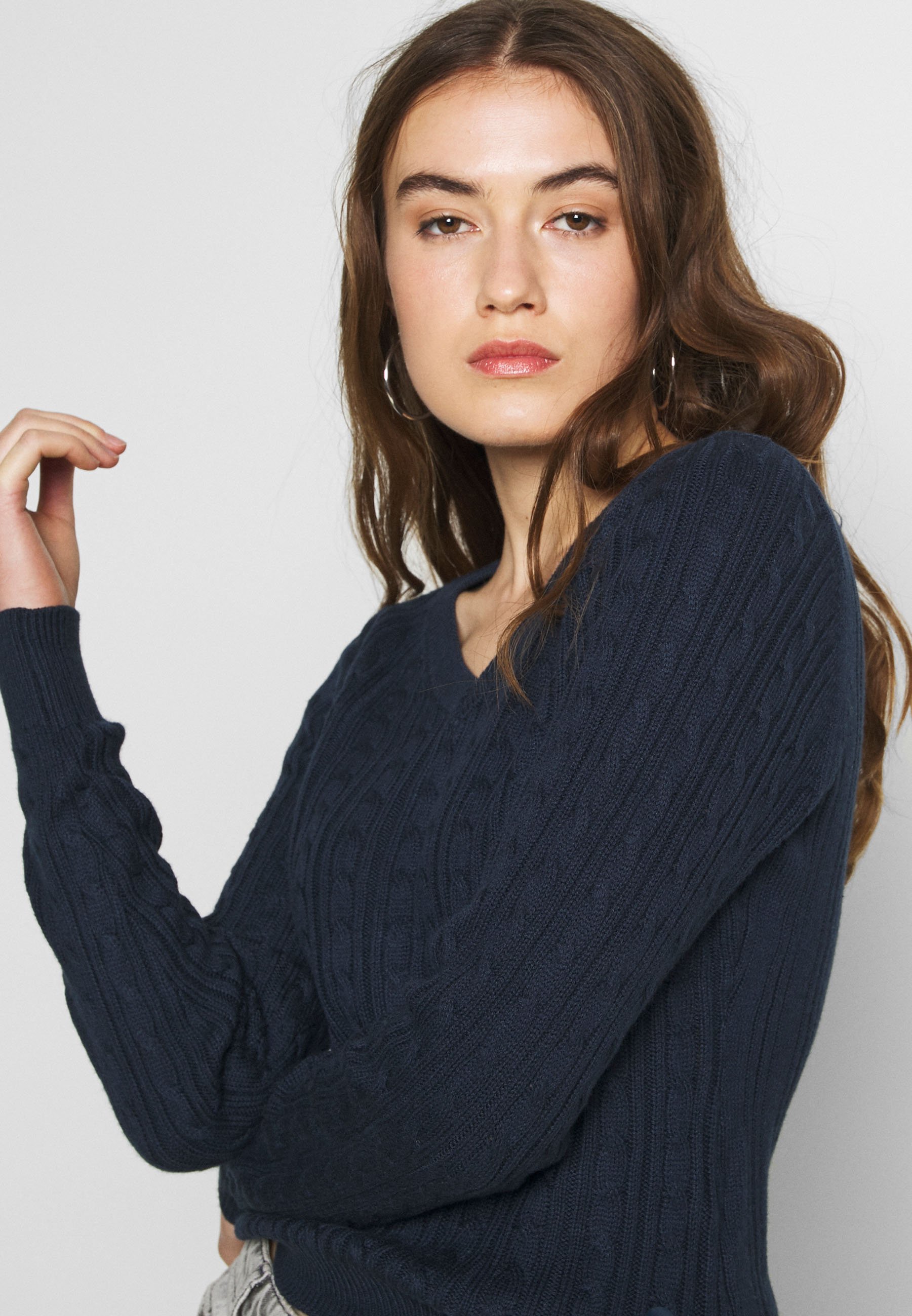 Hollister Co. CABLE ICON VNECK Trui navyBlauw Zalando.nl Hollister Co. CABLE ICON VNECK Trui navyBlauw Zalando.nl