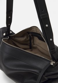 Bonastre RING CROSSBODY  - Keresztpántos táska - black