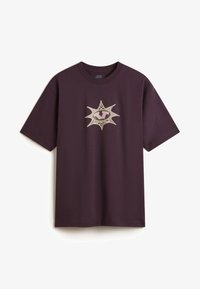 Unselected, dark red