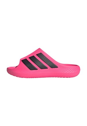 Sandalo con zeppa di colore rosa acceso con tre strisce diagonali nere sul lato e suola strutturata per grip e comfort.