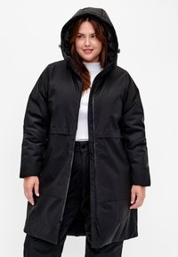 Zizzi WITH ADJUSTABLE WAIST - Zimný kabát - black