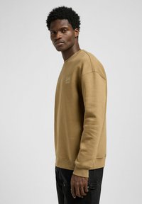 Lee LONG SLEEVE ESSENTIAL CREW - Collegepaita - dark khaki