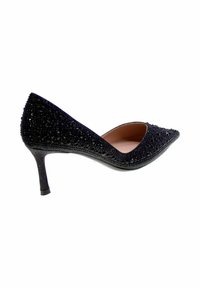 Dei tacchi alti neri a punta con una superficie testurizzata glitterata, un sottile tacco a stiletto e un design a taglio nella parte superiore.