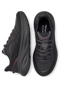 Paire de chaussures de sport noires et gris foncé avec un design à lacets et des semelles épaisses rembourrées, présentées de profil et de dessus.