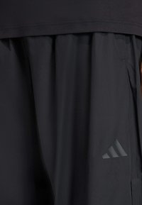 CITY TECH - Pantaloni - black