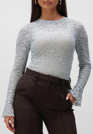 HILLECHIEN - Blouse - light blue