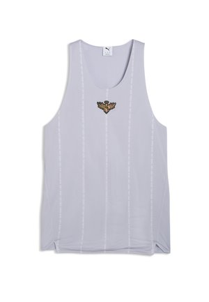 Lichtgrijze mouwloze sporttop met mesh-stof en een klein centraal geborduurd embleem dat lijkt op engelenvleugels met een halo.