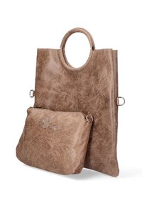 Borsa a spalla in pelle color tan con manico rotondo e una pochette staccabile più piccola. Presenta una finitura texturizzata e dettagli in metallo.