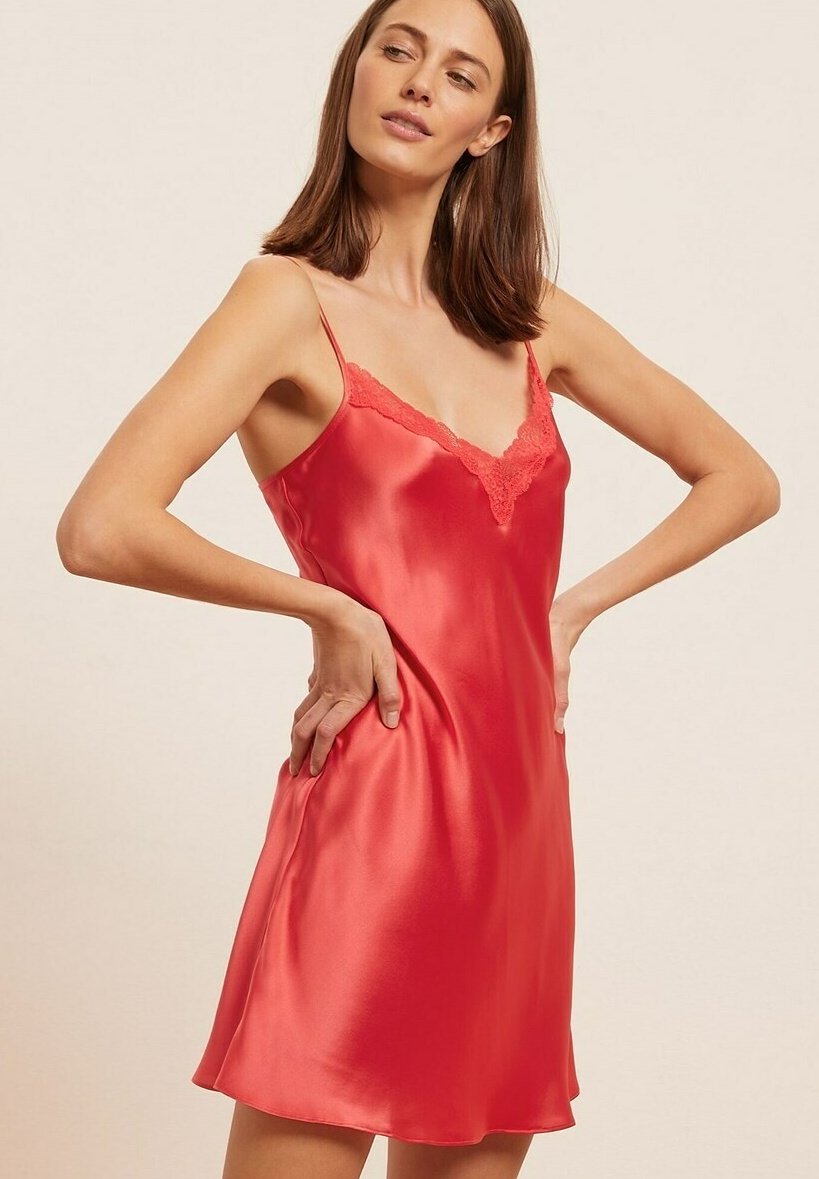 ensemble de nuit etam