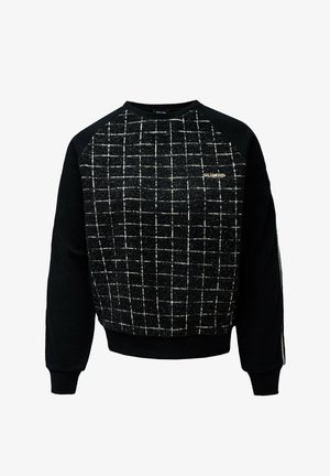 Sudadera negra con panel frontal texturizado que presenta un patrón de cuadrícula blanca y un pequeño logo de la marca bordado en el pecho.