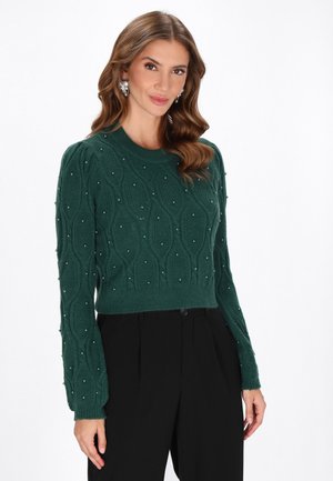 - Sweter