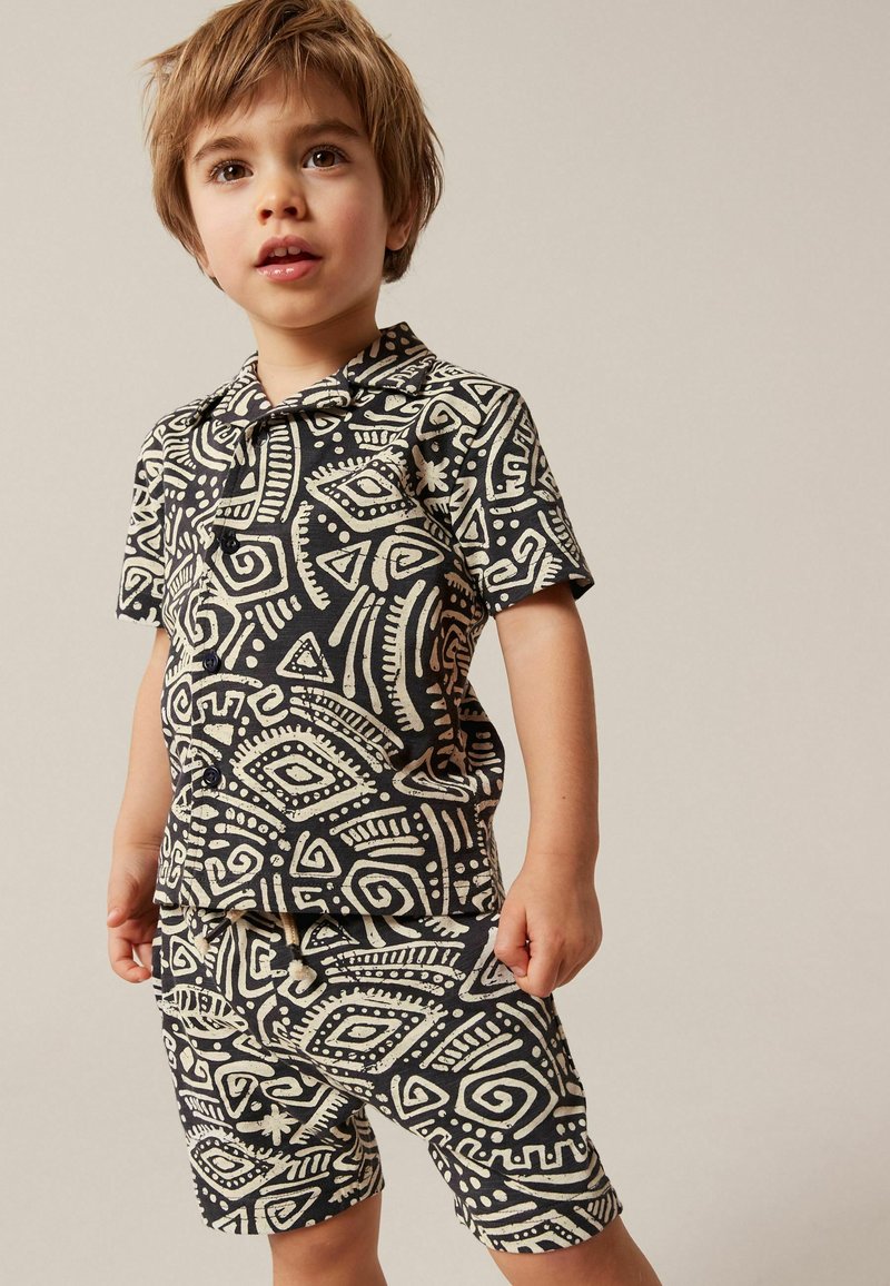 Next SHORT SLEEVE PATTERN SET - REGULAR FIT - Kratke hlače - black white