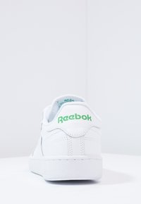 Reebok Classic Trainers - white