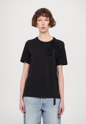 Baum und Pferdgarten JAWI - Basic T-shirt - black