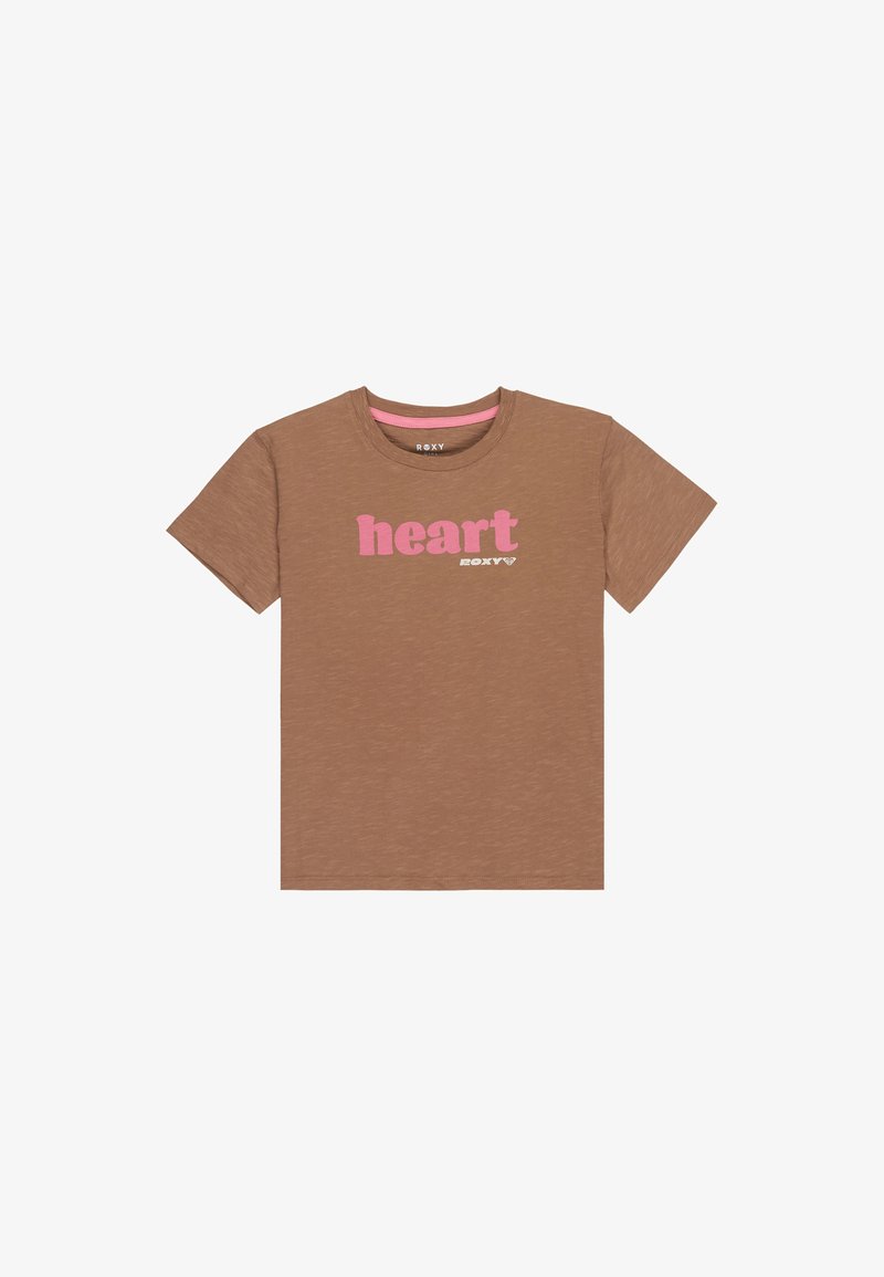Hnedé tričko s krátkym rukávom, na ktorom je slovo "srdce" v ružovej farbe, s kontrastným vnútorným golierom a mäkkou štruktúrou. Obsahuje branding Roxy.