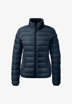 Marineblaue Steppjacke mit hohem Kragen, horizontaler Steppung, durchgehendem Reißverschluss vorne und Seitentaschen. Weiche, glatte Textur, leichtes Design.