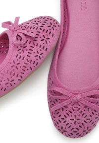LASCANA Klassischer Ballerina - pink