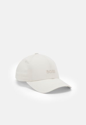 ARI - Caps - open white