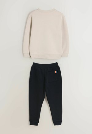 SET   - Bluza