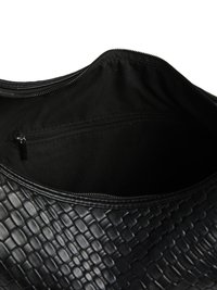 Fekete válltáska texturált, krokodilmintás felülettel, cipzáras záródással és belső zsebbel. A belső része fekete anyaggal bélelt.