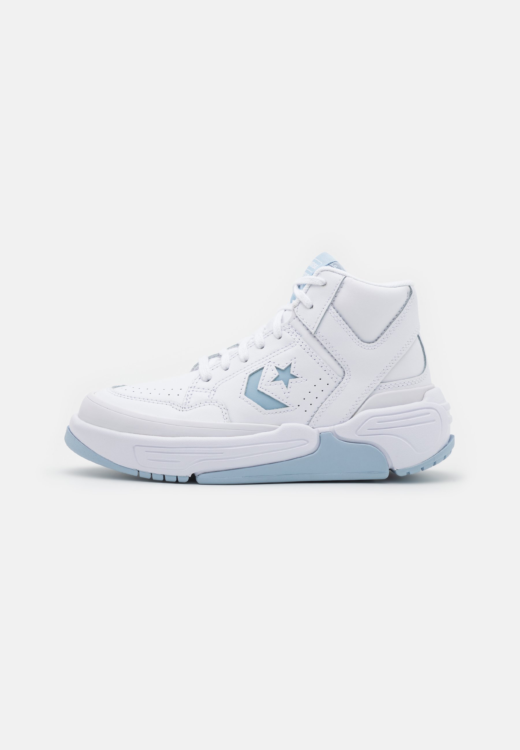 converse weapon trainers