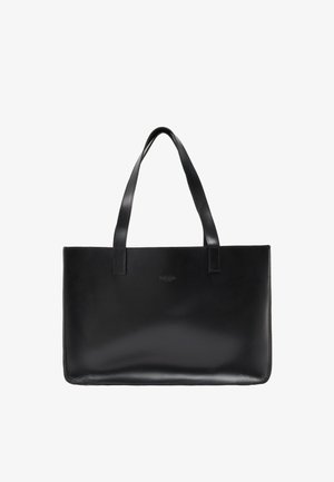 Crna kožna torba za nošenje s dvije duge drške i glatkom teksturom. Jednostavan pravokutni oblik s minimalnim ukrasima i suptilnim logotipom.