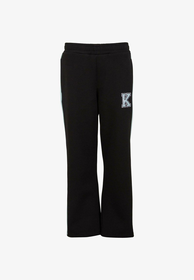 Zwarte sweatpants van zacht materiaal, met een elastische tailleband, rechte pijpen en een wit letterlogo "K" aan de voorkant.