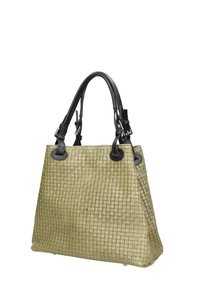 Borsa a tracolla verde intrecciata con un motivo testurizzato a griglia; manici e dettagli in pelle nera; forma trapezoidale con design strutturato.