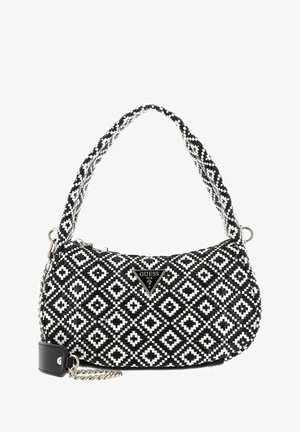 Sac en bandoulière noir et blanc à motifs avec une forme arrondie, texture tressée, bandoulière en chaîne et accent de logo. Présente une fermeture éclair et un fond rectangulaire.