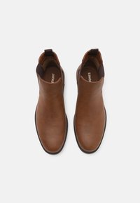 Jack & Jones JFWFENCHURCH CHELSEA BOOT - Botines - cognac