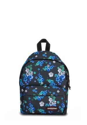 Sac à dos Eastpak noir avec motif floral bleu, blanc et vert, poche zippée à l'avant et poignée supérieure.