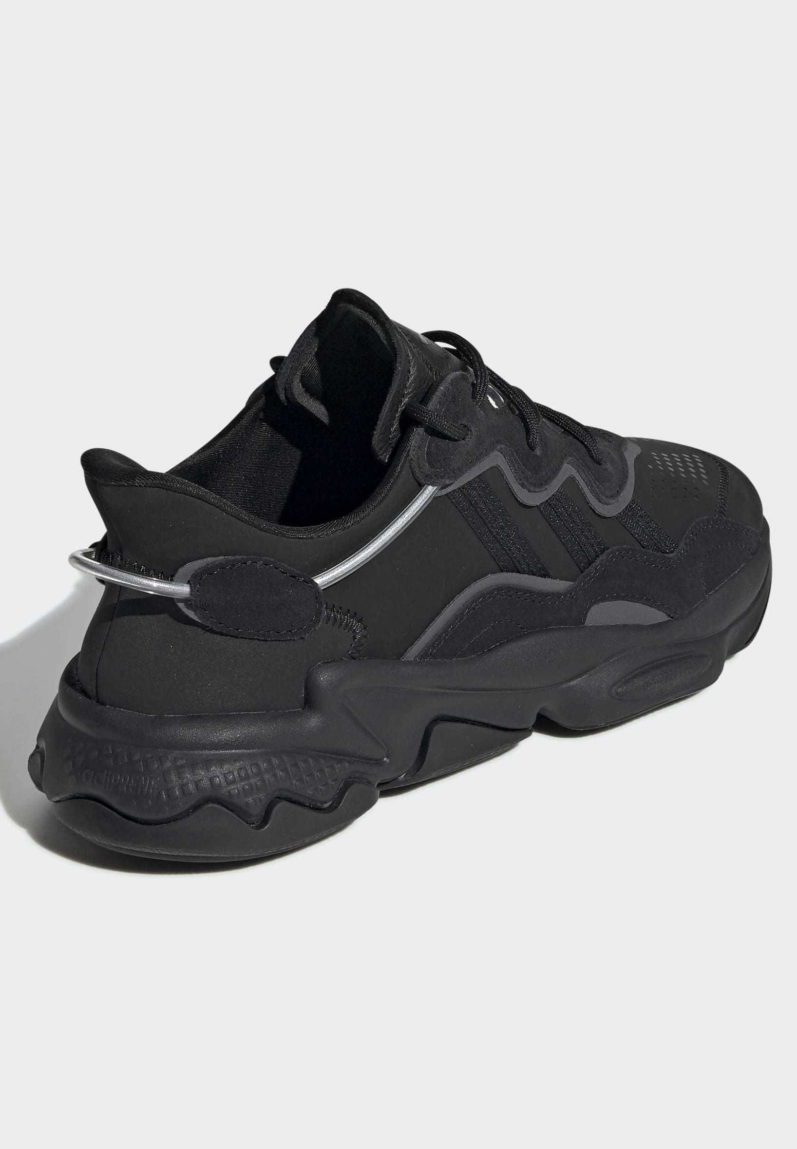ozweego black adidas