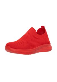 Rote Slipper aus atmungsaktivem Strickmaterial mit einer strukturierten Oberfläche, einer abgerundeten Spitze und einer flexiblen Gummisohle.
