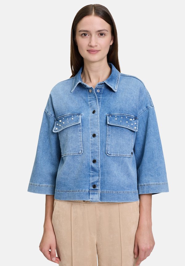 MIT PERLEN - Jeansjacke