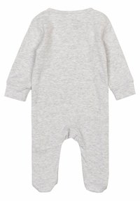 Grå langærmet baby romper lavet af blødt, tekstureret stof, med rund hals og fødder, i en simpel, ensfarvet design.