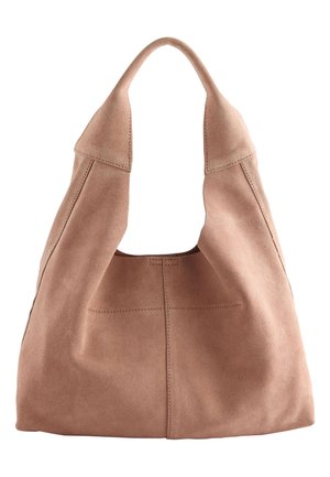 Weiche hellbraune Wildleder-Schultertasche mit breitem Riemen und sichtbaren Steppnähten vor schlichtem weißen Hintergrund.