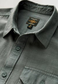 REGULAR FIT - BLEND SHORT SLEEVE - Pluus - khaki green