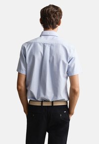 GANT REG CLASSIC OXFORD - Košeľa - light blue